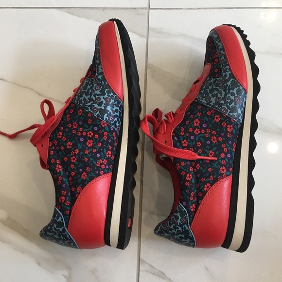 Coach C121 Bright Red Flowery Sneakers (Brand New) - Picture 3 of 7